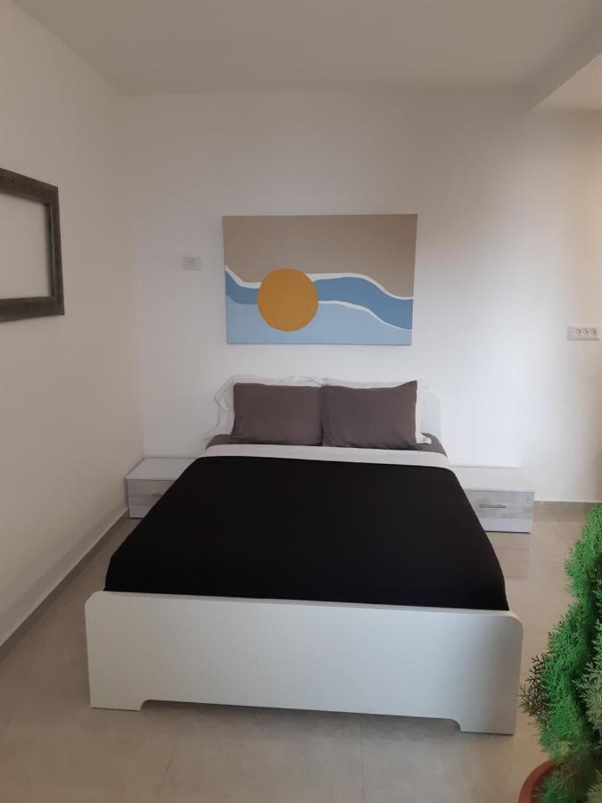 The Airy Loft - Bat Yam Apartment Exterior photo